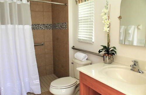 Ideal for Families & Couples - Lake View - South Facing Pool & Spa - Game Room - Providence Golf Community - Access to Resort Amenities - Photo 20