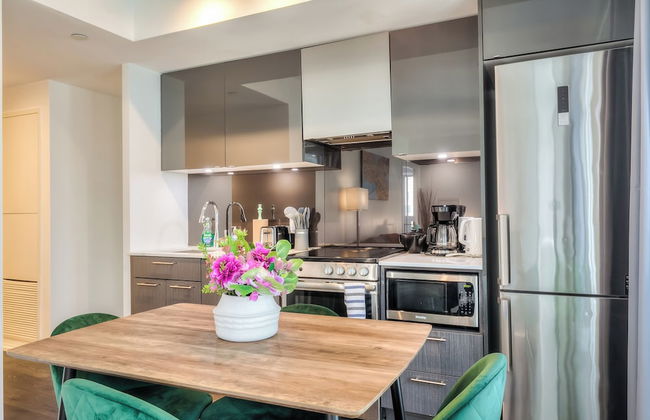 Panorama Suites Downtown Toronto - Photo 31