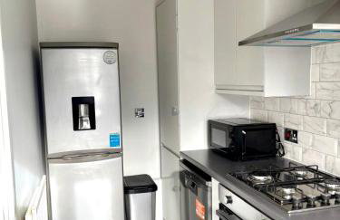 Newly Renovated 2BR Near Airport Book Fast - Foto 5