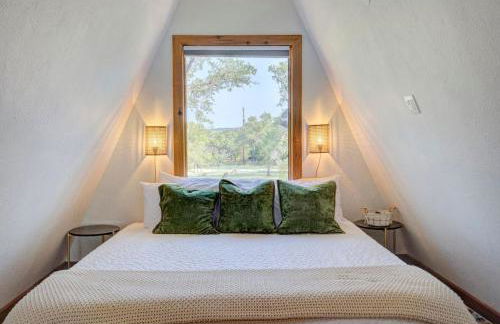 NEW Treehouse at Link Lane 2 Acres w Hot Tub - Foto 16