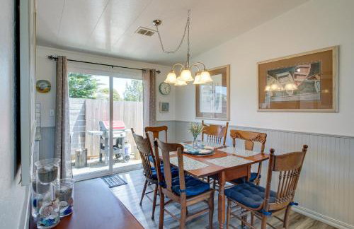 Central Bandon Retreat with Deck Less Than 1 Mi to Beach! - Photo 3