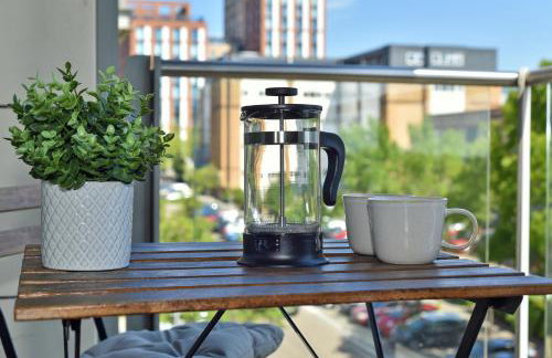 The Vizion serviced apartments from Pincott Properties - free parking, private balcony, and WiFi - Photo 43