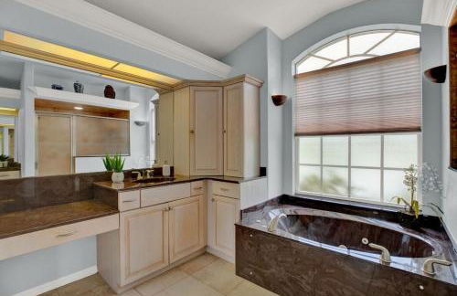 Solar Heated Private Pool & Lanai On Golf Course! - Foto 23