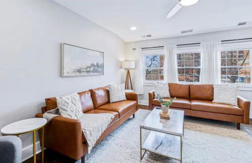 Lavish Flat w King Bed in near DT Food & Shops - Foto 6