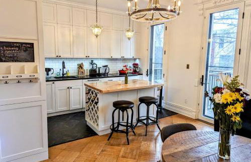 Luxury duplex in 1880s brownstone w private garden - Foto 17