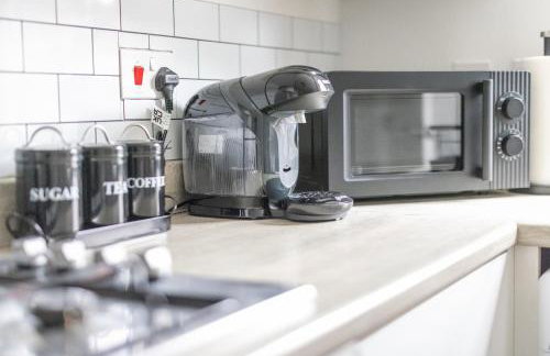 Newcastle Spacious 3-bedroom Semi-detached House with Parking, Sleeps 8, by URBAN PINNACLE STAYS - Foto 15