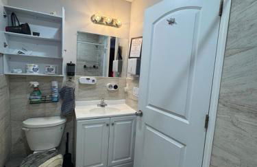 Cozy 3-Bedroom Apartment in Newark near NYC - Foto 20