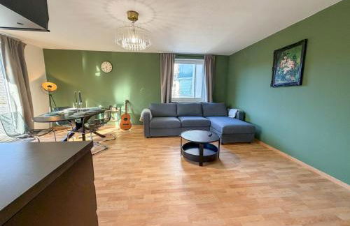 Executive Stadtwald Apartment - S-Bahn Direct - 12min Messe Essen - Barrier-Free - Foto 3