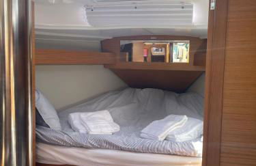 TROIA - Veleiro em marina - Foto 11