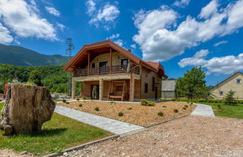 Luxurious Home In Brusane With Sauna - Photo 15