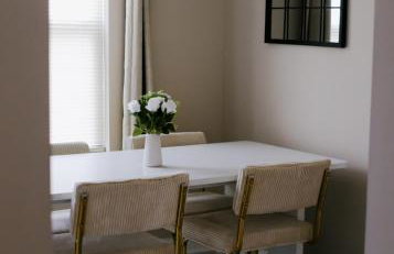 Sleeps 22 • Modern Multi-Unit • Gym • Workspaces - Photo 57