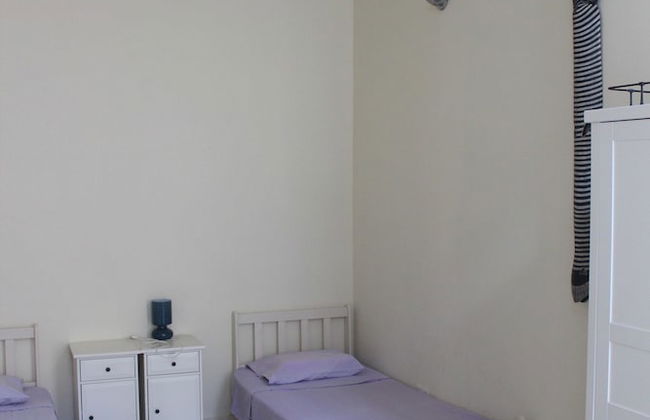 Stylish, Modern, Central Apartment in St Julians, Malta - Sleep 4 - Foto 3