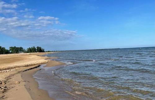 Caseville Splash & Sand Pool House - Photo 7