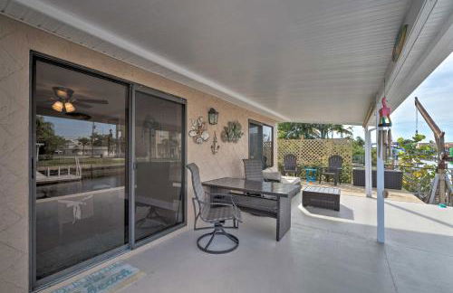 Canalfront Home with Dock and Access to Gulf of Mexico - Foto 19