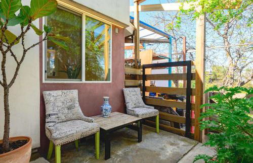 Scenic Retreat with Deck & Stunning Views in LA - Foto 12