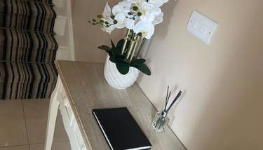 Number Twelve - Photo 5