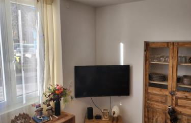 La Marmotte- Charme montagnard en centre ville et station à proximité - Foto 21