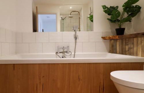 No. 28 Contemporary beach side property with sea views - Foto 24