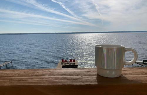 Waters Edge Lakefront with Kayaks Fire Pit and Dock - Foto 35