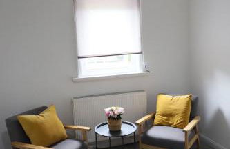 Alexandra Apartment -Secured Parking -2 Bedrooms - Photo 9