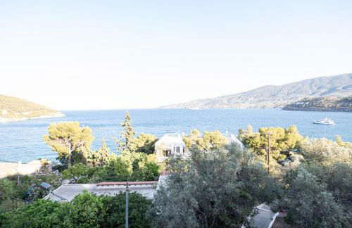 SEMIRAMIS Luxury Apartments - Photo 3