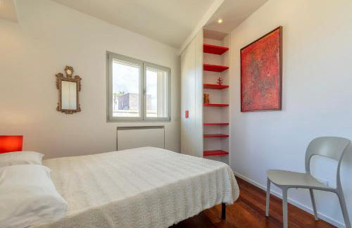 Luxury Seafront Villa with Rooftop Pool & Stunning Sea Views - Foto 70