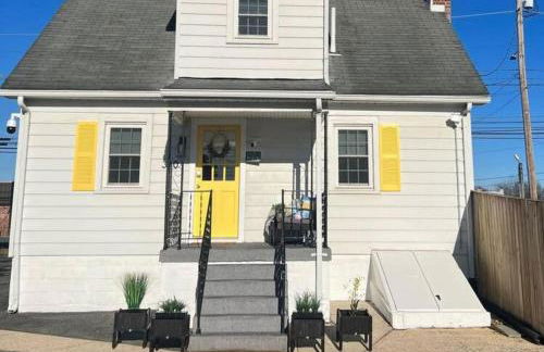 Patty's Place - Private and Convenient EV-Friendly Apartment near Downtown - Foto 22