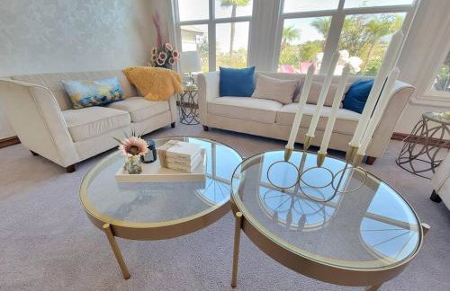 Luxury Hill Villa with Spectacular View - Foto 33