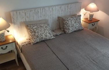 APARTMENT MARINA CALADOR HARBOURVIEW AIR CONDITION POOL GARDEN TERRASSE PORTO CARI spectacular location - Foto 27