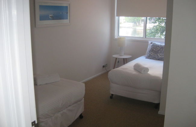 Noosa Entrance Waterfront Resort - Photo 40