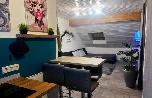 Modern attic apartment with pool view AC and gym - Foto 34