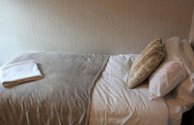 Abbey Lodge Self Catering Accommodation - Photo 8