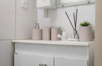 Apartamento Completo para até 6 - 3 Quartos - Garagem Coberta - Conforto de Verdade - Check-in Automático - Foto 15