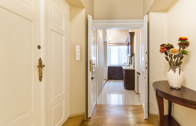 MR 3 Apartments - Photo 49