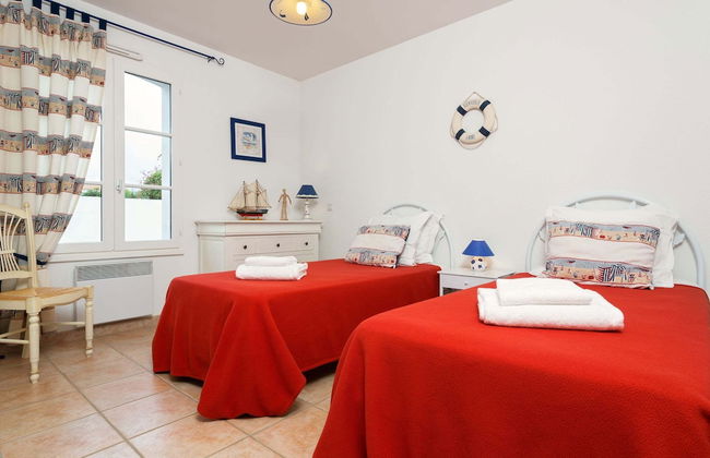 Luxurious Villa With a Dishwasher, Only 3.5km From the Beach - Photo 9