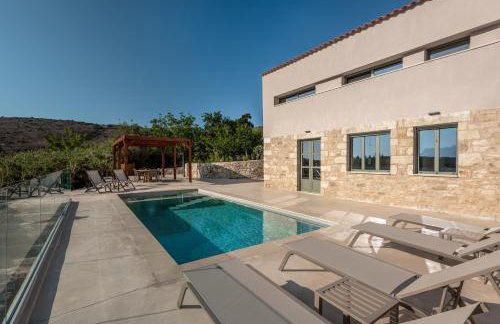 Olive Hideaway Private Pool Villa, Chania Sleeps 7 - Foto 9