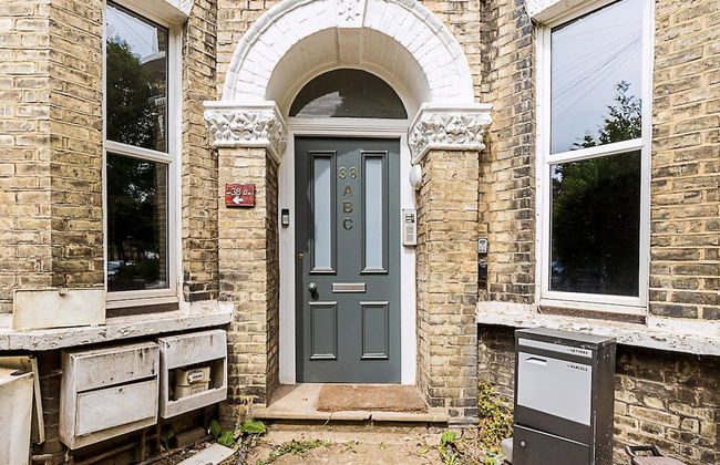 Rustic and Contemporary Haven in Brixton - Photo 76