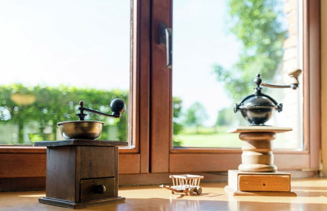 Modern Cottage With Private Garden in Waimes - Photo 25