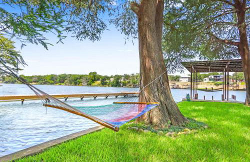 Beautiful Lakefront Cabin - Something For Everyone - Photo 21