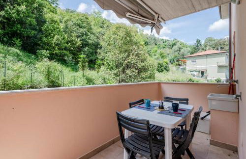 GuestHost - La Spezia Proffiano District Roomy Flat - Photo 13