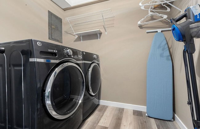 Lazy River Villa - Hottub Fenced Yard Sleeps 11 - Foto 27