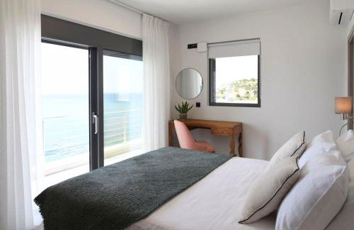 Rozites Luxury Beachfront Villa, By Hellocrete - Foto 27