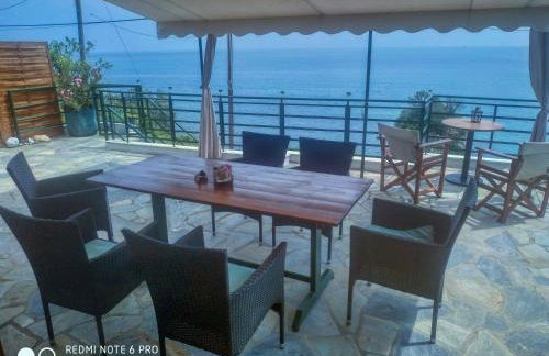 Kamari Guesthouse - Photo 30