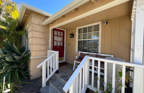 Lakewood beautiful 2 bedrooms with huge backyard - Photo 6