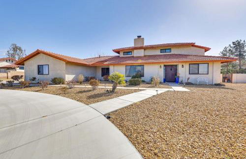 Spacious Apple Valley Home with Pool and Yard! - Foto 32