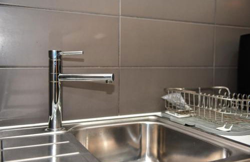 Cardiff Bay Retreat Sleeps 4 Parking - Pass the Keys - Foto 21