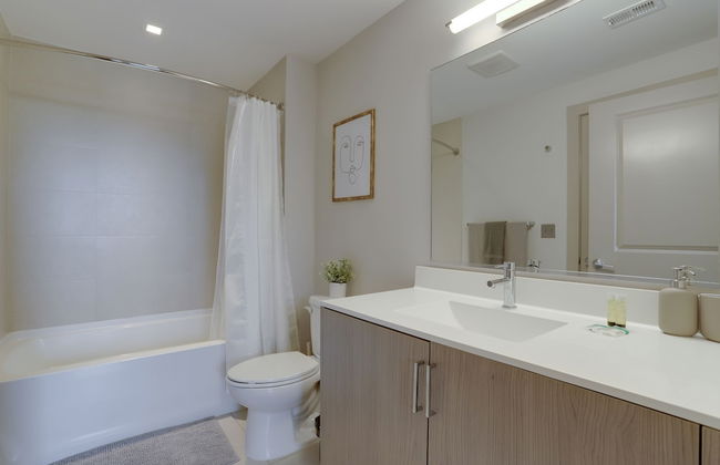 Fantastic 2BR Condo at Crystal City - Foto 18