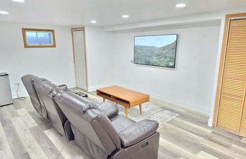 Modern 4BR Near Six Flags & Naval Base - Foto 28