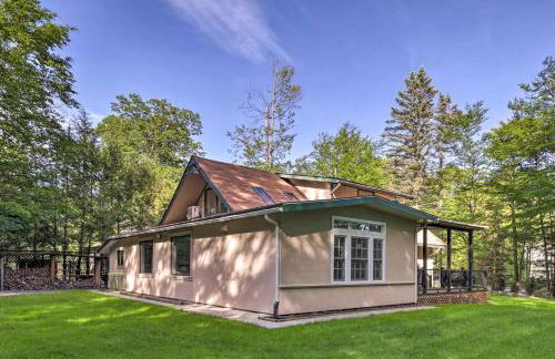 Poconos Cottage with Sauna about 10 Mi to Camelback! - Foto 34