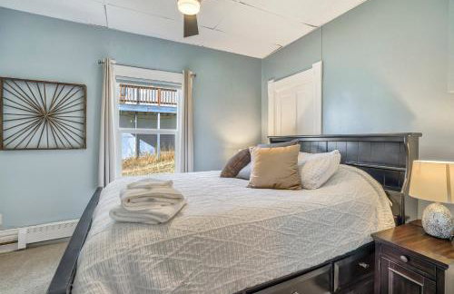 Wild Donkeys-3blocks to Casino-Mtn Views-Dogs OK - Foto 9